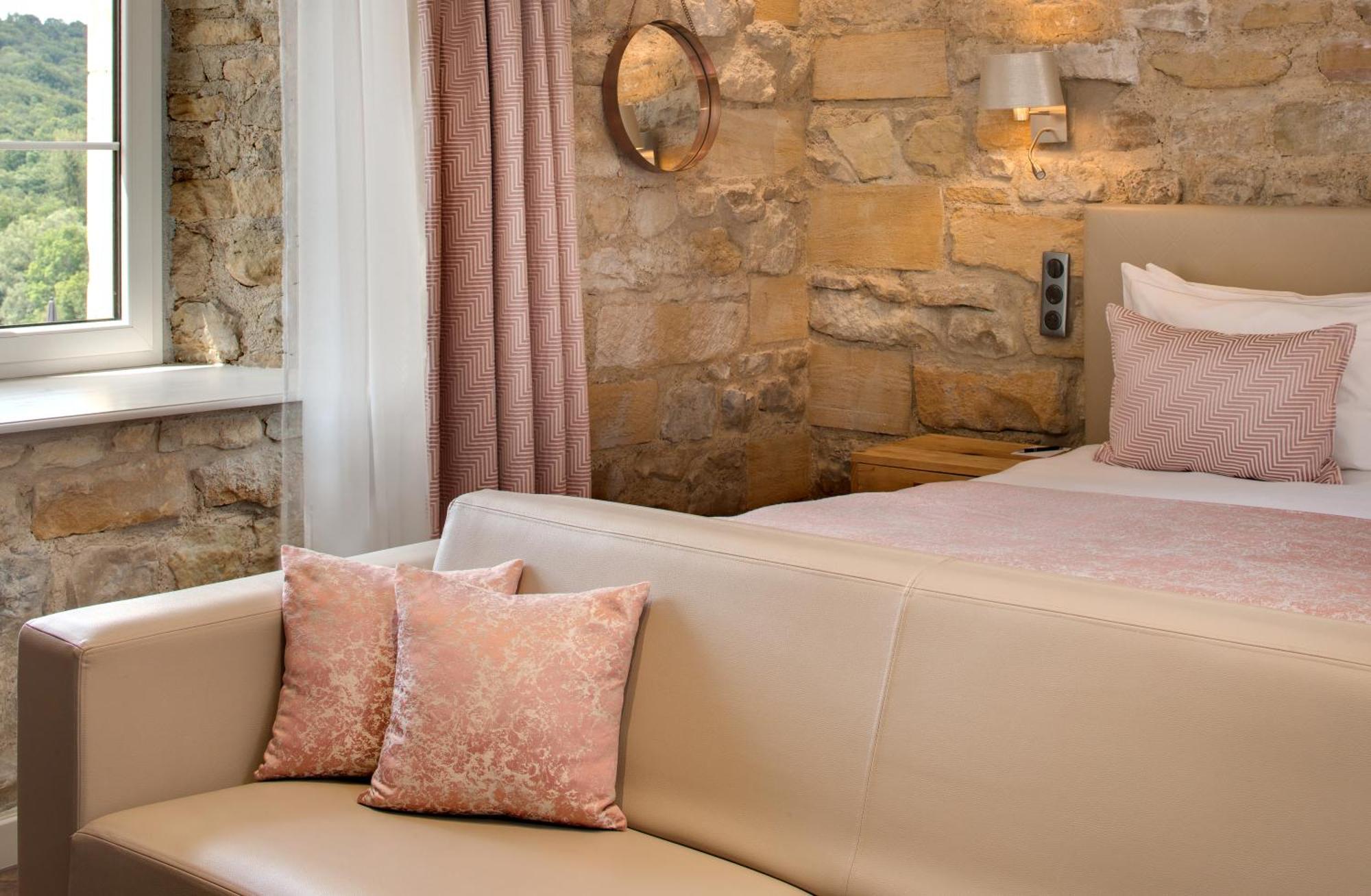 Domaine De La Klauss & Spa, Restaurant Gastronomique Le K Montenach Eksteriør bilde